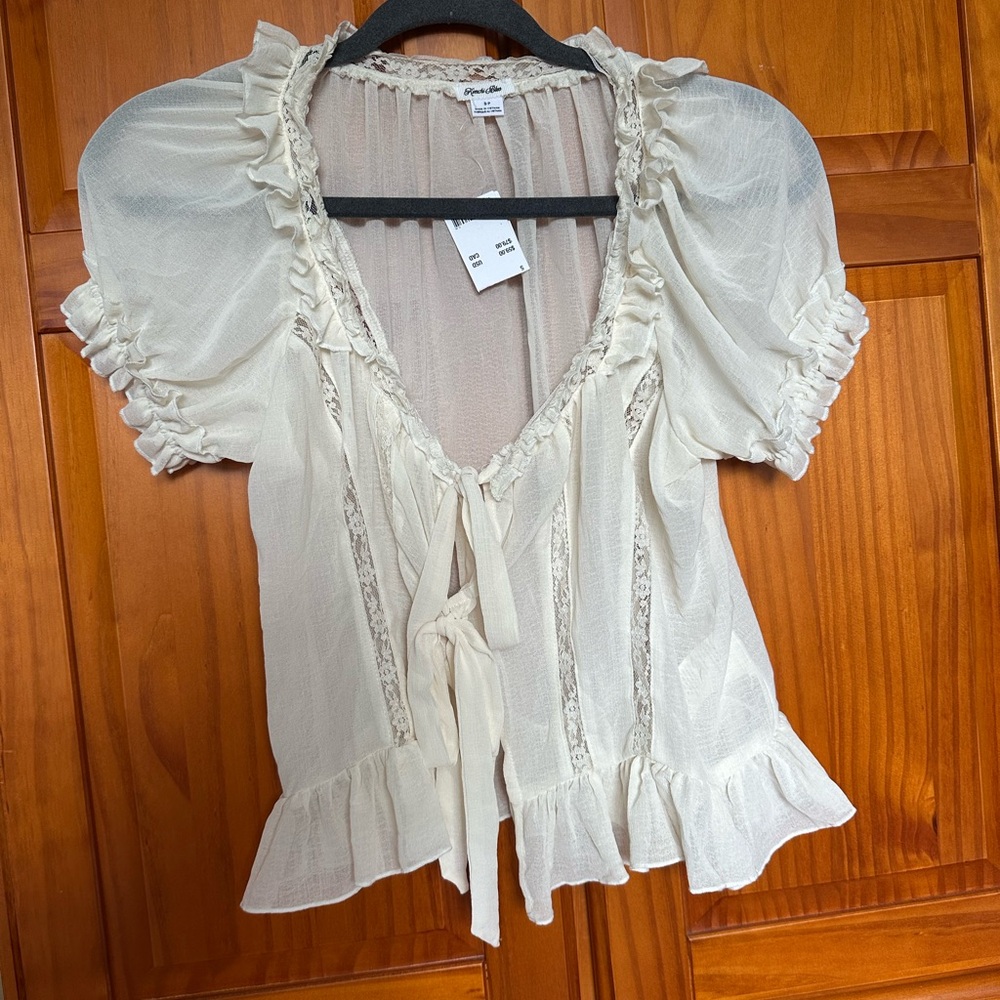 KIMCHI BLUE Elegant Cream Ruffled Blouse